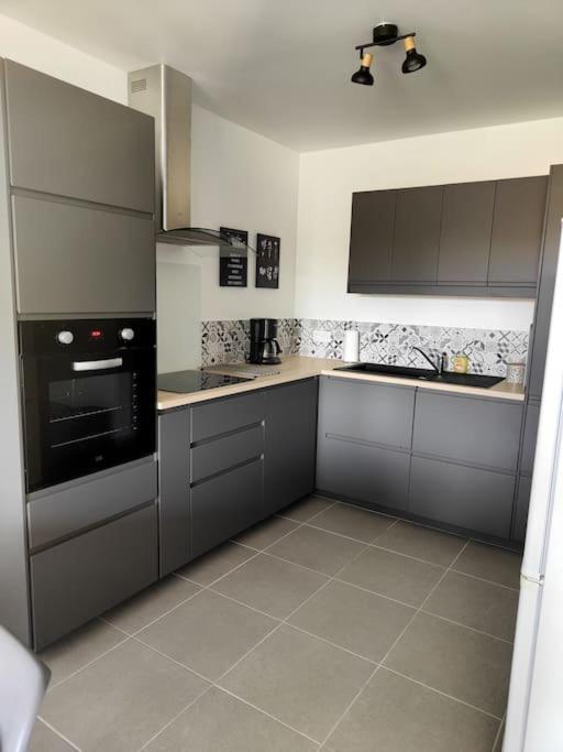 Location De Vacances A Andernos - Appartement 2 Chambres Dans Residence Neuve Zewnętrze zdjęcie